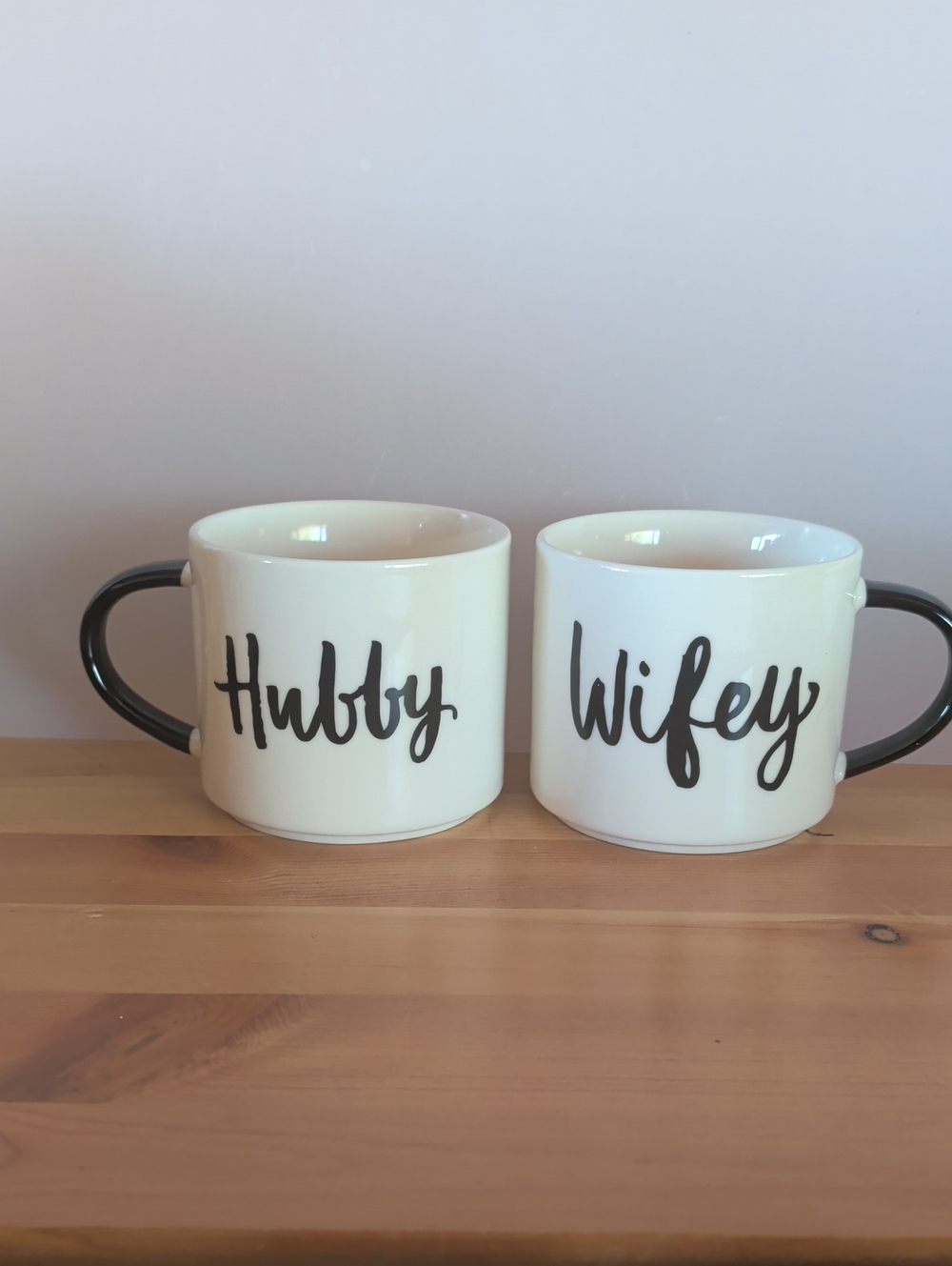 Hubby and Wifey  Porcelain Coffee Mug Set - Black and White.🌟🌟🌟